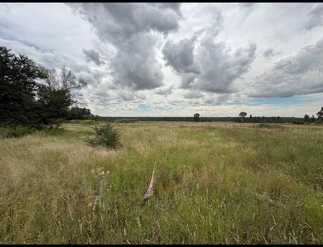 1,993M² VACANT LAND FOR SALE IN VAALPARK